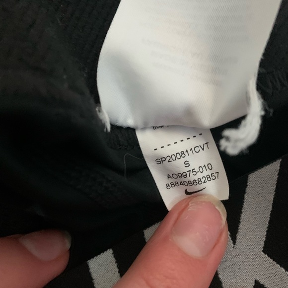 Nike pro shorts - Picture 3 of 4